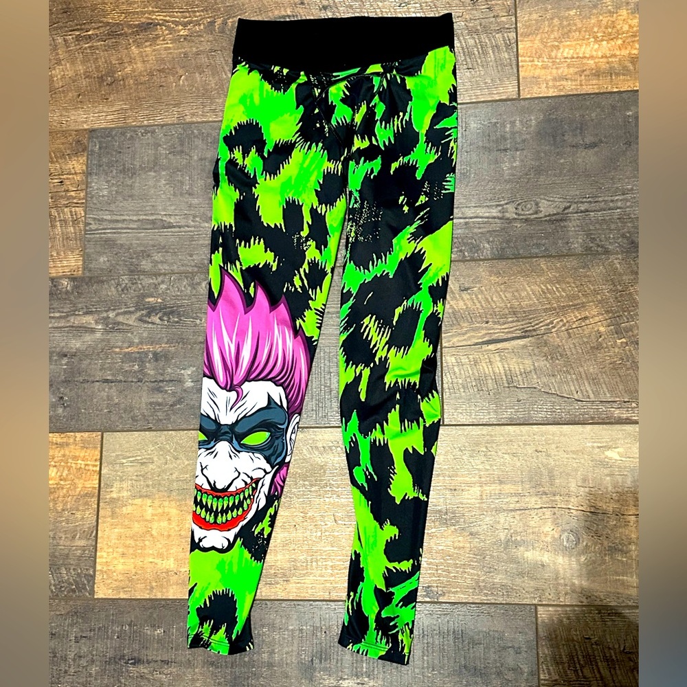 NWOT. SLEEFS kids compression pants/tights